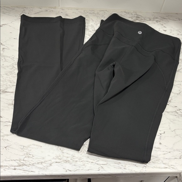 Lululemon Groove Super-High-Rise Flared Pant Nulu - Picture 4 of 9